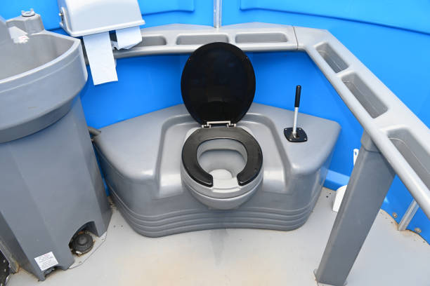 Best Portable restroom trailer rental  in Reidsville, NC